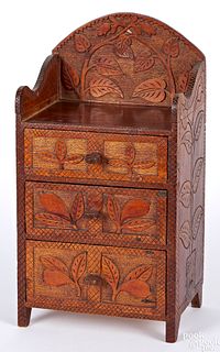 Pennsylvania poplar dresser box