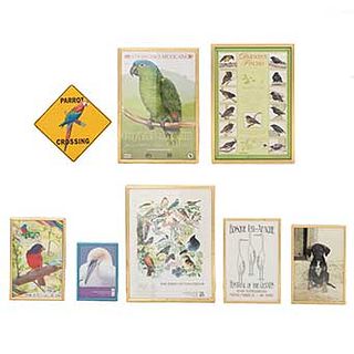 Lot of frames and traffic signs. 20th century. Varying designs. In polychrome, gilded wood and metal foil. Pieces: 8.