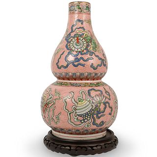 Chinese Famille Rose Pink Huluping Vase
