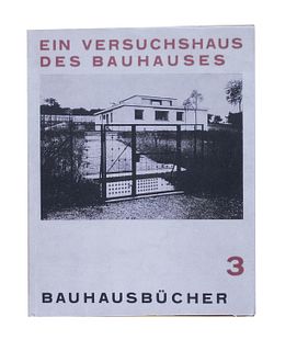 Gropius, Walter<br><br>Bauhausbucher 3. Ein Versuchshaus des Bauhauses in WeimarMunchen, Albert Langen Verlag, “Bauhausbucher n. 7 ", 1923, 18x23, edi