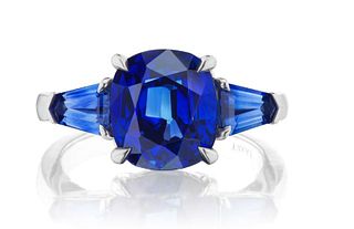 6.78ct Sapphire Ring Set In Platinum