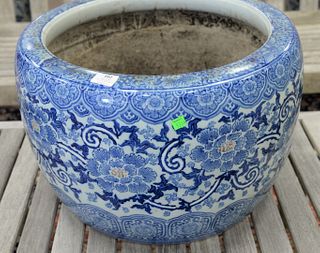Chinese blue and white porcelain planter, ht. 13 1/2", dia. 20 1/2", Provenance: Estate of Mark W. Izard MD, Cider Brook Road, Avon, CT.