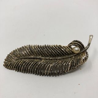 Graceful Vintage Hair Clip w/Pearl