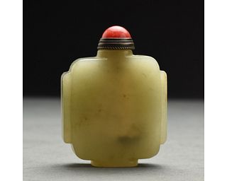 A CELADON-WHITE JADE SQUARED SNUFF BOTTLE, CHINA