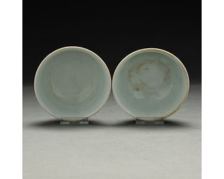 A PAIR OF TEA-DUST BOWLS, CHINA