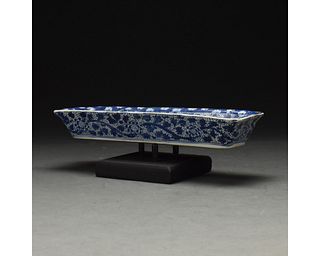A BLUE AND WHITE FOOD TRAY, CHINA