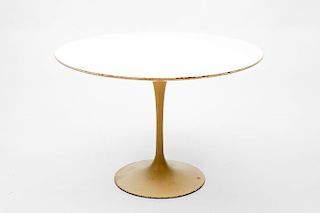 Round Table, Eero Saarinen for Knoll