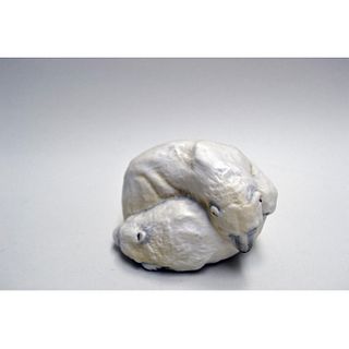 BOEHM PORCELAIN POLAR BEARS IN THE ROUND PAPERWEIGHT FIGURINE