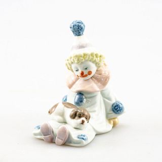 LLADRO PORCELAIN FIGURE 5277, PIERROT WITH PUPPY