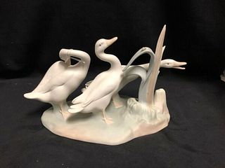 LLADRO GROUP OF GEESE PORCELAIN FIGURINE MADE IN SPAIN