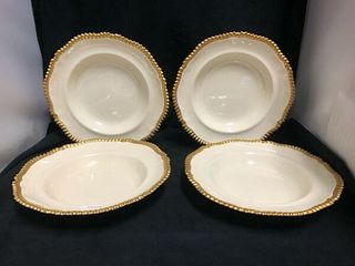 SET F 4 - W.T COPELAND & SONS ENGLAND CREAM AND GOLD SOUP BOWLS
