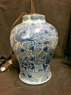 CHINESE BLUE AND WHITE BALUSTER  PORCELAIN LAMP