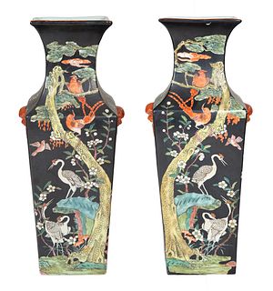 A PAIR OF MONUMENTAL CHINESE PORCELAIN VASES, QING DYNASTY, LATE 19TH-EARLY 20TH CENTURY