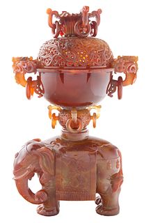 A FINE CHINESE CARNELIAN AGATE CENSER WITH COVER, QING DYNASTY, LATE 19TH CENTURY