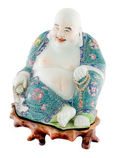 A CHINESE FAMILLE VERTE SOFT-PASTE SCULPTURE OF BUDAI (HAPPY BUDDHA), EARLY 20TH CENTURY