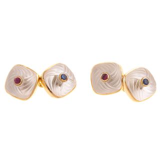 A Pair of Trianon Rock Crystal Cufflinks in 18K