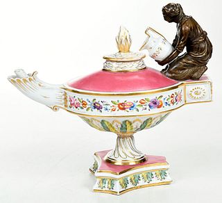 Old Paris Figural Aladdin Form Oil Lamp