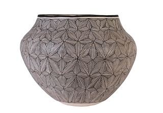 Rose Chino Garcia (1928-2000) Acoma Pottery Jar
