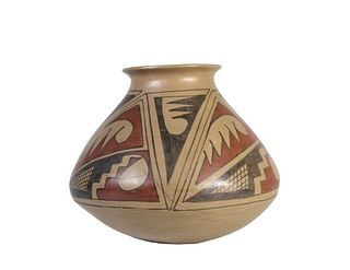 Native American & Southwestern Pottery
