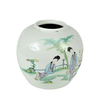 Chinese Porcelain Pot