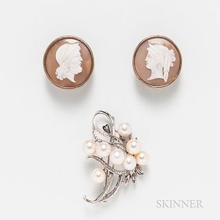 Jupiter and Juno Cameo Buttons and a 14kt Gold and Pearl Brooch