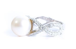 14K WG Diamond and Pearl Ring, Size 7
