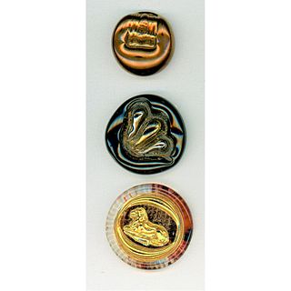 A GROUP OF DIVISION 3 ENGLISH BIMINI GLASS BUTTONS