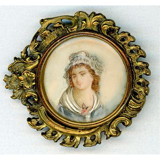 A DIV 1 HAND PAINTED ODD SHAPED MOUNTED LADY Button