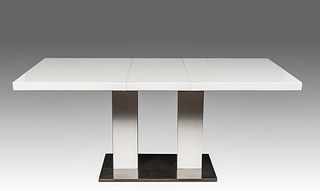 Modern White Lacquered Extendable Dining Table