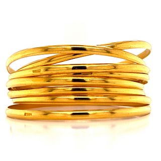 22 Karat Yellow Gold Set of 8 Bangle Bracelets