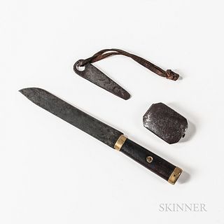 Knife with Strike-a-Lite Set