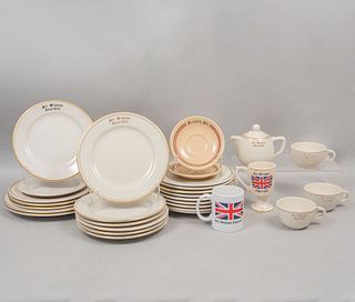 Lote mixto de porcelana del Restaurante Sir Winston Churchill´s y Piccadilly Pub. Década de los 70 y 80.Elaborados en porcelana Anfora.