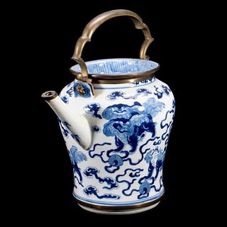 A Chinese Blue & White Teapot, 19th C.