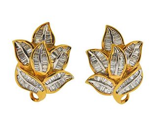 18K Gold Diamond Leaf Motif Earrings 