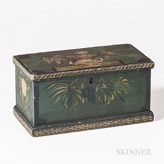 Green Paint-decorated Box