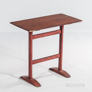 Small Red-painted Table
