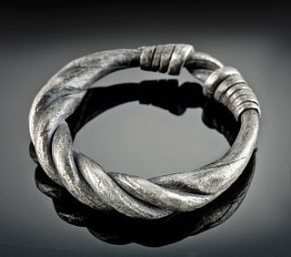Viking Silver Ring w/ Twisted Design - 8.1 g