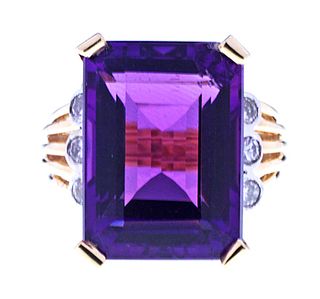 Lady's14kt Yellow Gold and Amethyst Ring