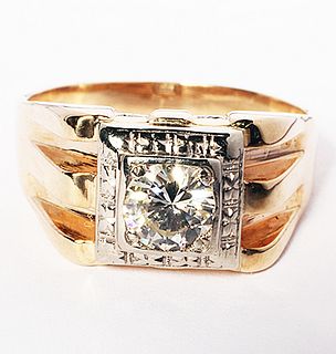 Mens .96 Carat 14 Gold ring
