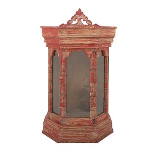 Niche. 20th century. Architectural design. Polychrome wood carving, with hinged door and glass walls. 39.3 x 24.4 x 14.9" (100 x 62 x 38 cm)