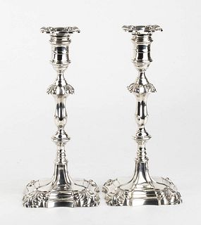A pair of English sterling silver candlesticks - London 1896-1897