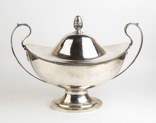 An English sterling silver soup tureen - early 19th Century