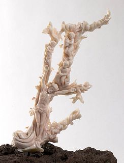 An Italian coral carving of the Crucifixion - Torre del Greco, early  20th Century
