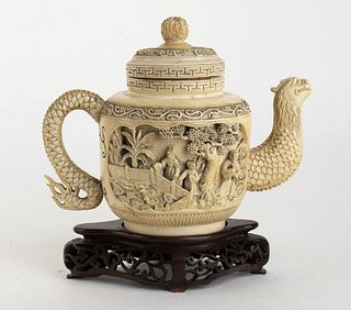 A Chinesen ivory teapot - Qing dynasty, 19th Century