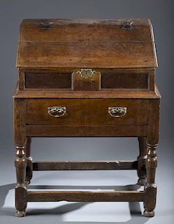Slant top writing desk, early 18th century.