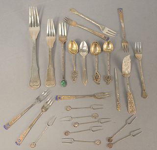 Tray lot to include Chinese, Japanese and Korean various spoons and forks, 11.2 t.oz. .
