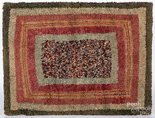 Hooked concentric block rug, early 20th c.