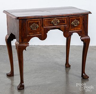 George II burl veneer dressing table, mid 18th c.