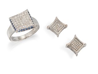 A 14CT DIAMOND AND SAPPHIRE RING AND A NEAR MATCHING PAIR OF '10K' EARRINGS