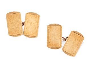 A PAIR OF 9CT GOLD CUFFLINKS, the plain rectangular plaques with engraved b